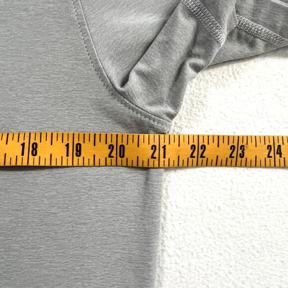 Vuori Heather Grey Strato Tech Tee Short Sleeve Performance Crew Shirt V126 M - Picture 4 of 7